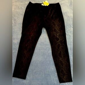 NWT•Carman Marc Valvo Pull-on Snakeskin Leggings•Woman’s Size 1X•Lightweight
